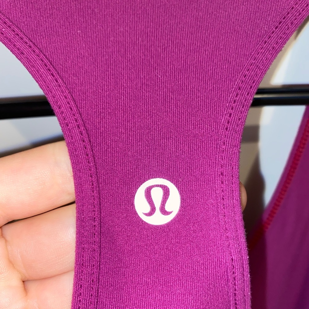 Lulu Lemon Razorback Tanktop Magenta!